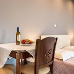 Ionian View Apartman *